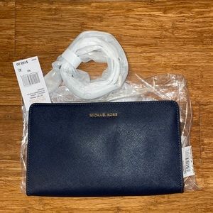 Michael Kors Jet Set Travel Crossbody